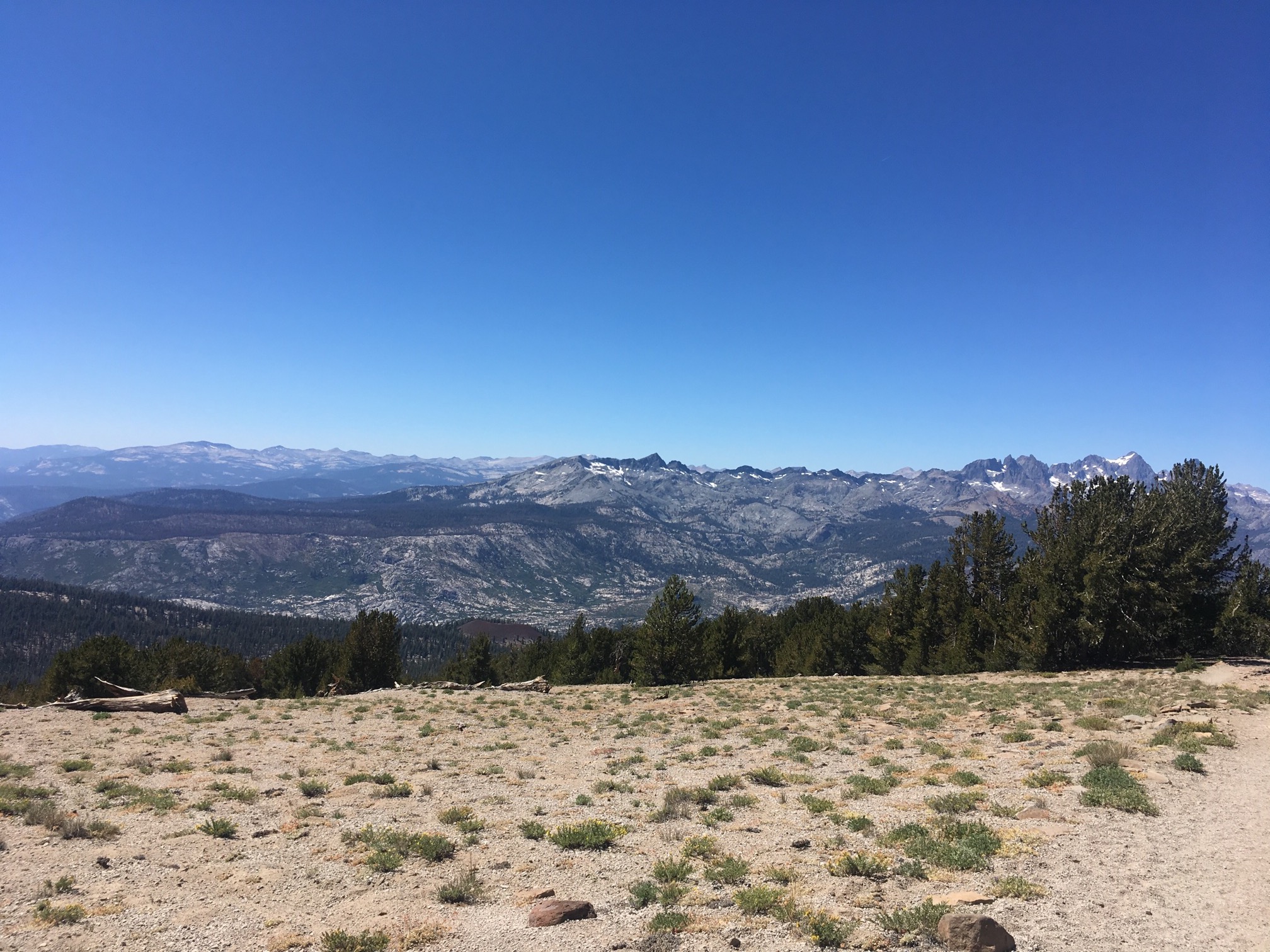 Expansive views from Rim Trail